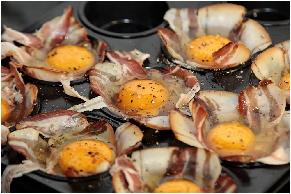 Bacon and egg cups Bacon and egg cups