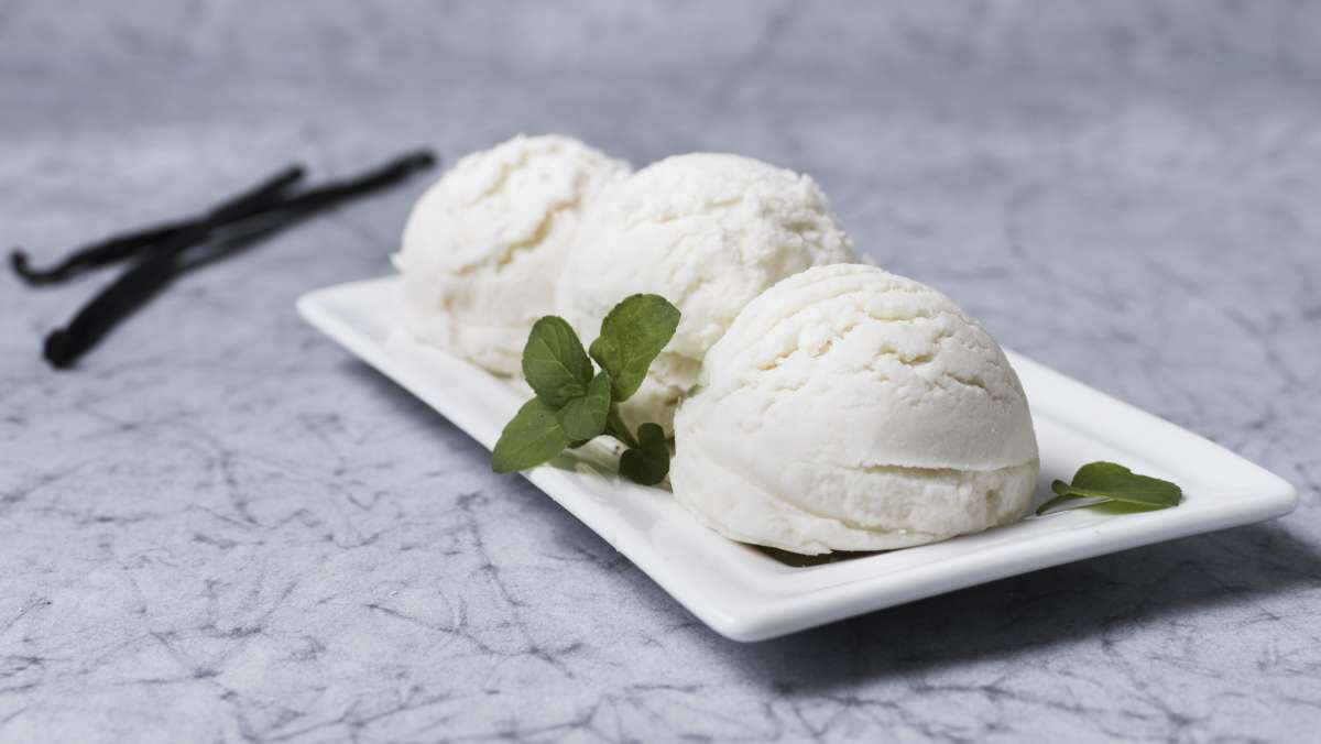 Easy ice creams you can make at home with your children using Godrej