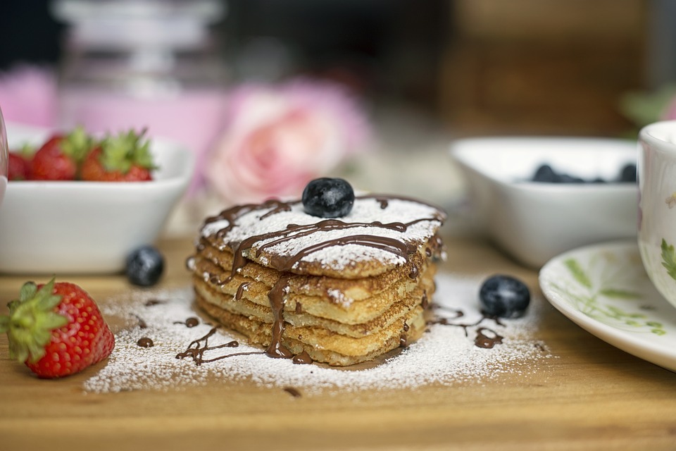 Sweet and fluffy pancakes for your Valentine