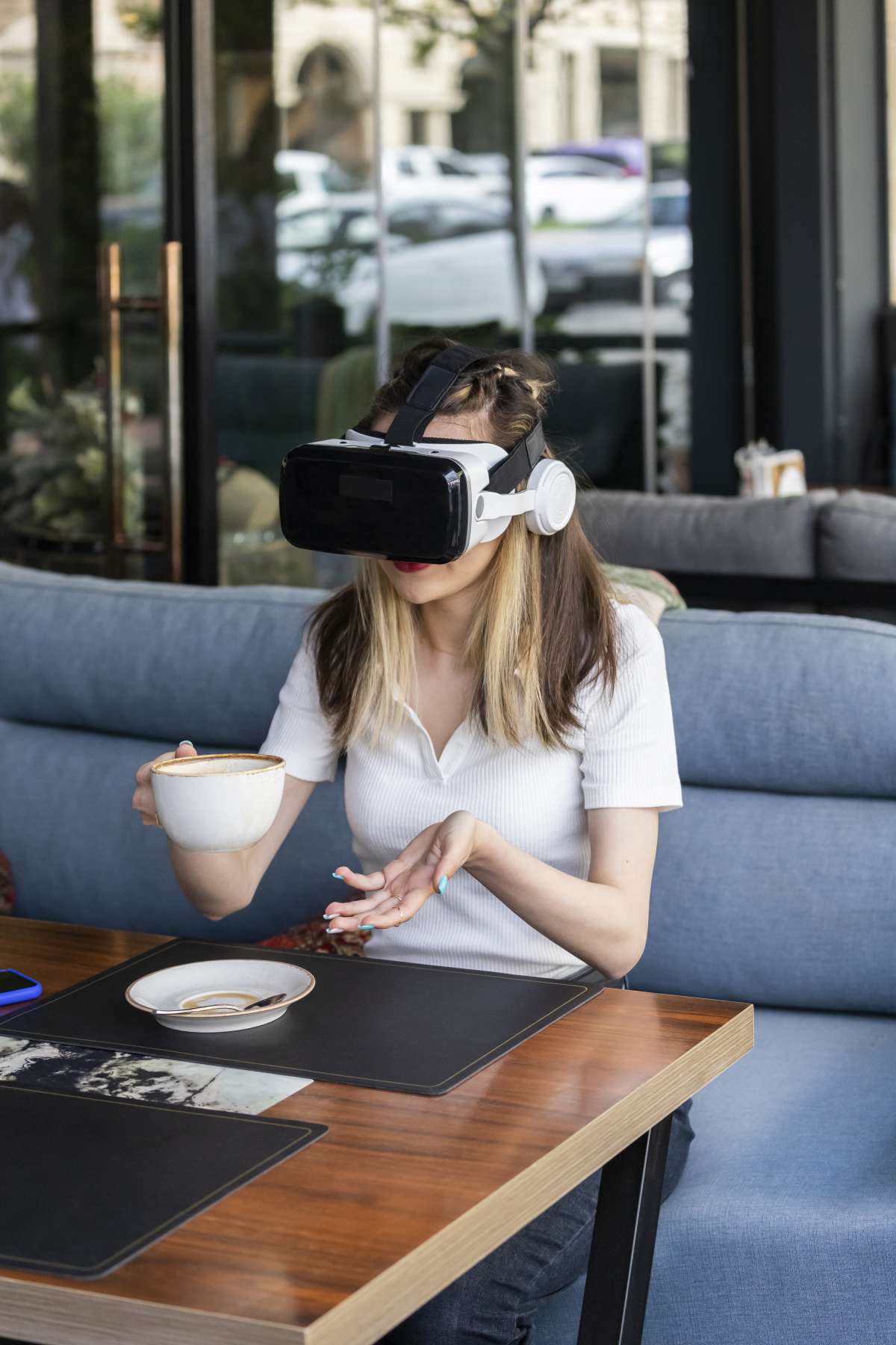 Virtual dining experiences