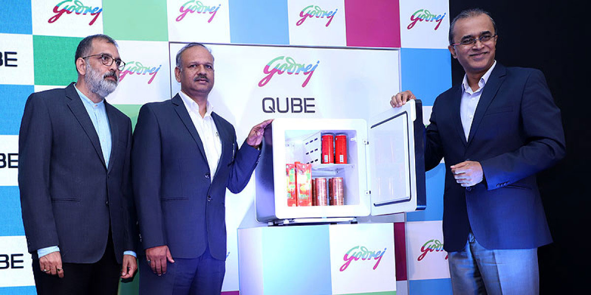 (From left to right): Mr Sanjay Lonial, Assistant Vice President – Thermoelectric Application Development, Godrej Appliances; Mr. Anup Bhargava, Product Group Head – Godrej Appliances; Mr Kamal Nandi, Business Head and Executive Vice President – Godrej Appliances, at Qube launch)